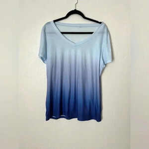 Women’s blue ombré tee shirt, size XL, short sleeved, excellent used condition.